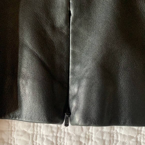 Black leather jacket size M Like new! - Picture 8 of 8
